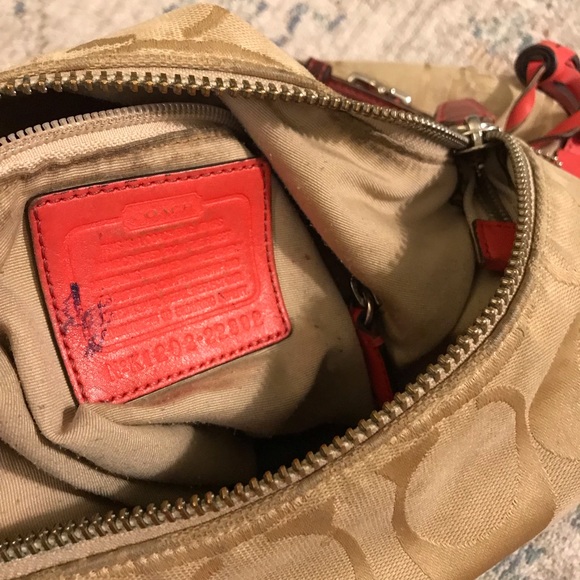 Coach - Picture 8 of 8